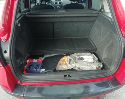 Красный Рено Клио, объемом двигателя 1.1 л и пробегом 202 тыс. км за 4900 $, фото 22 на Automoto.ua