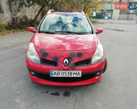 Красный Рено Клио, объемом двигателя 1.15 л и пробегом 202 тыс. км за 4900 $, фото 6 на Automoto.ua