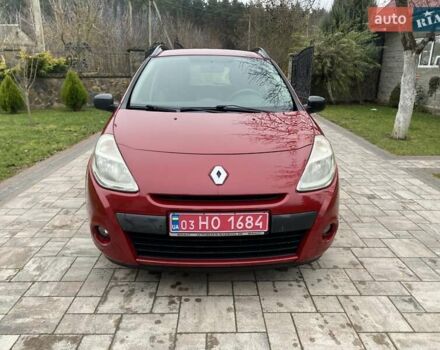 Красный Рено Клио, объемом двигателя 1.5 л и пробегом 230 тыс. км за 5950 $, фото 1 на Automoto.ua