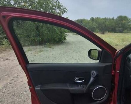 Червоний Рено Кліо, об'ємом двигуна 1.15 л та пробігом 144 тис. км за 5500 $, фото 8 на Automoto.ua