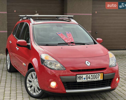 Красный Рено Клио, объемом двигателя 1.6 л и пробегом 240 тыс. км за 6999 $, фото 13 на Automoto.ua
