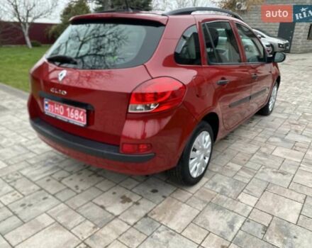 Красный Рено Клио, объемом двигателя 1.5 л и пробегом 230 тыс. км за 5950 $, фото 8 на Automoto.ua