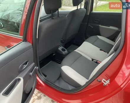 Красный Рено Клио, объемом двигателя 1.5 л и пробегом 230 тыс. км за 5950 $, фото 18 на Automoto.ua