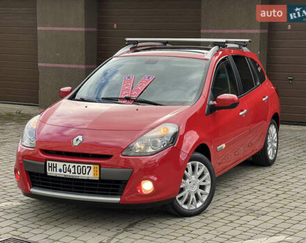 Красный Рено Клио, объемом двигателя 1.6 л и пробегом 240 тыс. км за 6999 $, фото 7 на Automoto.ua