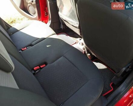 Рено Кліо 2009 у Белой Церкве на Automoto.ua Червоний Рено Кліо, об'ємом двигуна 1.15 л та пробігом 154 тис. км за 4900 $, фото 15 на Automoto.ua
