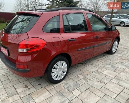 Красный Рено Клио, объемом двигателя 1.5 л и пробегом 230 тыс. км за 5950 $, фото 7 на Automoto.ua