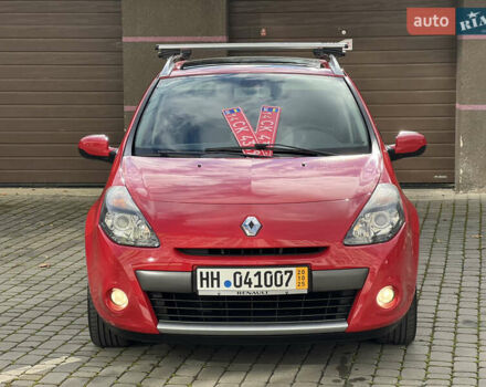 Красный Рено Клио, объемом двигателя 1.6 л и пробегом 240 тыс. км за 6999 $, фото 12 на Automoto.ua