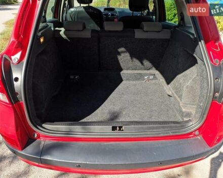 Рено Кліо 2009 у Белой Церкве на Automoto.ua Червоний Рено Кліо, об'ємом двигуна 1.15 л та пробігом 154 тис. км за 4900 $, фото 12 на Automoto.ua