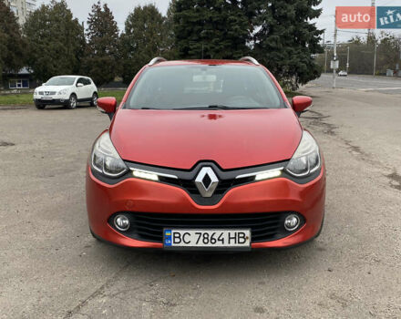 Красный Рено Клио, объемом двигателя 1.5 л и пробегом 277 тыс. км за 8000 $, фото 3 на Automoto.ua