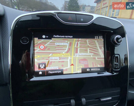 Красный Рено Клио, объемом двигателя 1.5 л и пробегом 277 тыс. км за 8000 $, фото 14 на Automoto.ua