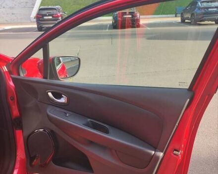 Красный Рено Клио, объемом двигателя 1.5 л и пробегом 177 тыс. км за 10300 $, фото 8 на Automoto.ua