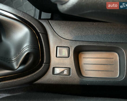 Червоний Рено Кліо, об'ємом двигуна 1.5 л та пробігом 186 тис. км за 9750 $, фото 13 на Automoto.ua