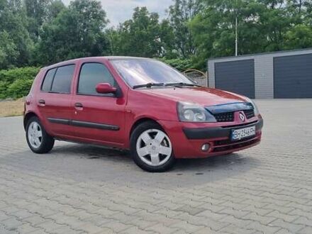 Рено Клио 2002 в Кременчуге на Automoto.ua Красный Рено Клио, объемом двигателя 1.4 л и пробегом 217 тыс. км за 3800 $, фото 1 на Automoto.ua