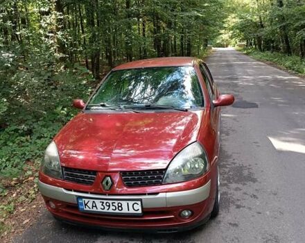 Красный Рено Клио, объемом двигателя 1.2 л и пробегом 142 тыс. км за 3700 $, фото 1 на Automoto.ua