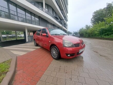 Рено Кліо 2006 у Львові на Automoto.ua Червоний Рено Кліо, об'ємом двигуна 1.4 л та пробігом 210 тис. км за 2450 $, фото 1 на Automoto.ua