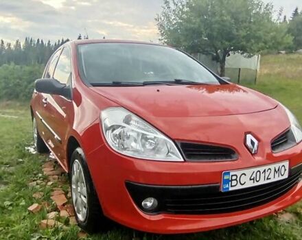 Червоний Рено Кліо, об'ємом двигуна 1.2 л та пробігом 148 тис. км за 4800 $, фото 1 на Automoto.ua