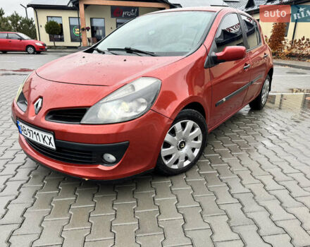 Червоний Рено Кліо, об'ємом двигуна 1.6 л та пробігом 212 тис. км за 4500 $, фото 1 на Automoto.ua