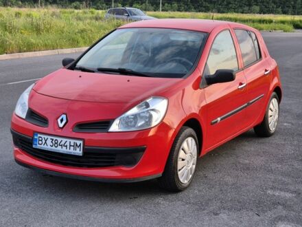 Рено Клио 2008 в Виннице на Automoto.ua Красный Рено Клио, объемом двигателя 1.1 л и пробегом 172 тыс. км за 3850 $, фото 1 на Automoto.ua