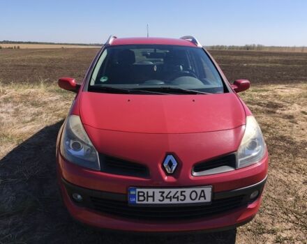 Красный Рено Клио, объемом двигателя 0 л и пробегом 290 тыс. км за 4800 $, фото 1 на Automoto.ua