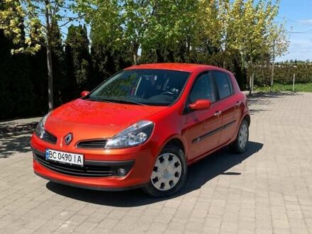 Рено Кліо 2009 у Львові на Automoto.ua Червоний Рено Кліо, об'ємом двигуна 1.2 л та пробігом 74 тис. км за 5000 $, фото 1 на Automoto.ua