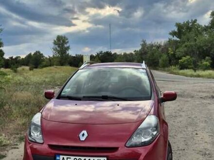 Рено Кліо 2009 у Дніпро (Дніпропетровську) на Automoto.ua Червоний Рено Кліо, об'ємом двигуна 1.15 л та пробігом 144 тис. км за 5500 $, фото 1 на Automoto.ua
