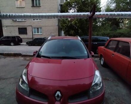 Красный Рено Клио, объемом двигателя 1.2 л и пробегом 190 тыс. км за 5300 $, фото 1 на Automoto.ua