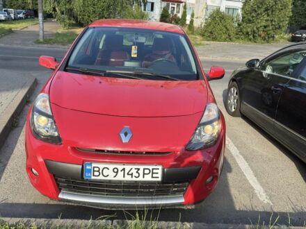 Червоний Рено Кліо, об'ємом двигуна 1.1 л та пробігом 205 тис. км за 3600 $, фото 1 на Automoto.ua