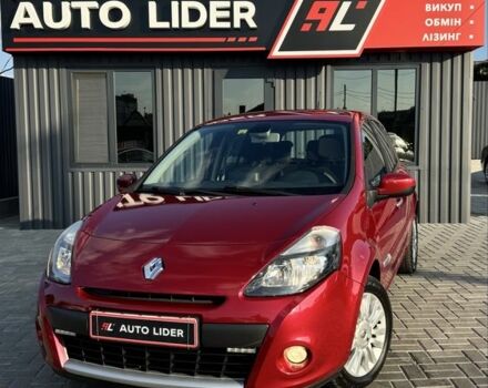 Красный Рено Клио, объемом двигателя 1.2 л и пробегом 209 тыс. км за 6500 $, фото 1 на Automoto.ua