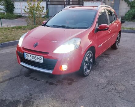 Красный Рено Клио, объемом двигателя 1.5 л и пробегом 335 тыс. км за 4999 $, фото 1 на Automoto.ua