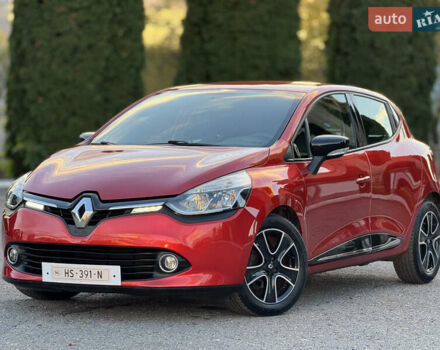 Рено Кліо 2015 у Дубно на Automoto.ua Червоний Рено Кліо, об'ємом двигуна 1.5 л та пробігом 200 тис. км за 8350 $, фото 1 на Automoto.ua