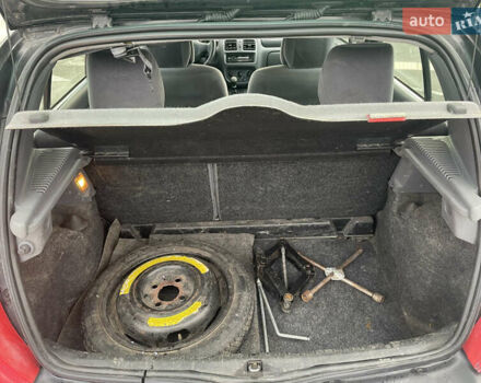 Рено Клио, объемом двигателя 1.4 л и пробегом 300 тыс. км за 2000 $, фото 10 на Automoto.ua