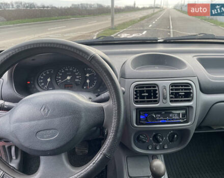 Рено Клио, объемом двигателя 1.4 л и пробегом 300 тыс. км за 2000 $, фото 8 на Automoto.ua