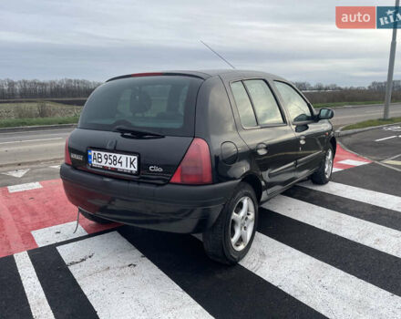 Рено Клио, объемом двигателя 1.4 л и пробегом 300 тыс. км за 2000 $, фото 1 на Automoto.ua