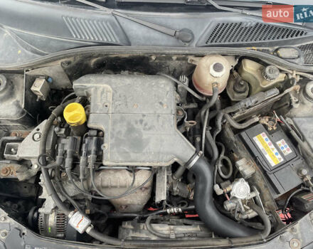 Рено Клио, объемом двигателя 1.4 л и пробегом 300 тыс. км за 2000 $, фото 11 на Automoto.ua