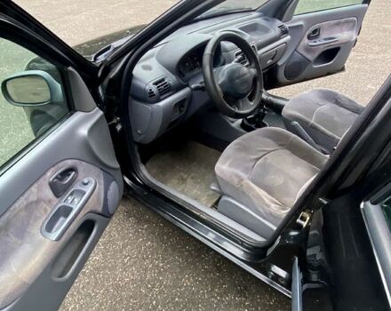 Рено Клио, объемом двигателя 1.4 л и пробегом 0 тыс. км за 2500 $, фото 8 на Automoto.ua