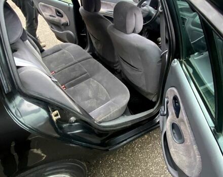 Рено Клио, объемом двигателя 1.4 л и пробегом 0 тыс. км за 2500 $, фото 5 на Automoto.ua