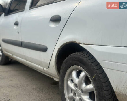 Рено Клио, объемом двигателя 1.4 л и пробегом 300 тыс. км за 2000 $, фото 6 на Automoto.ua