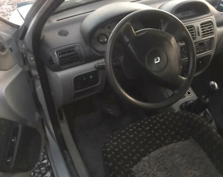 Рено Клио 2003 в Львове на Automoto.ua Рено Клио, объемом двигателя 0 л и пробегом 154 тыс. км за 2800 $, фото 3 на Automoto.ua