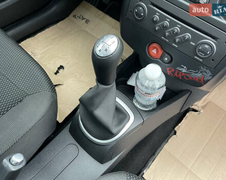 Рено Клио, объемом двигателя 1.4 л и пробегом 193 тыс. км за 5150 $, фото 8 на Automoto.ua