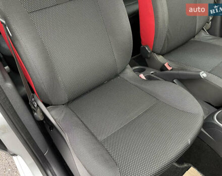 Рено Клио, объемом двигателя 1.4 л и пробегом 193 тыс. км за 5150 $, фото 6 на Automoto.ua