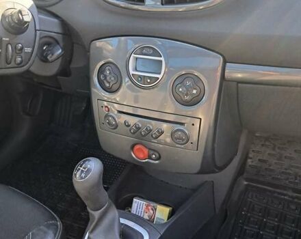 Рено Клио, объемом двигателя 1.5 л и пробегом 265 тыс. км за 4900 $, фото 4 на Automoto.ua