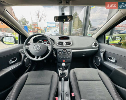 Рено Клио, объемом двигателя 1.2 л и пробегом 188 тыс. км за 5550 $, фото 23 на Automoto.ua
