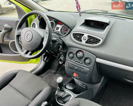 Рено Клио, объемом двигателя 1.2 л и пробегом 188 тыс. км за 5550 $, фото 32 на Automoto.ua