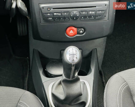 Рено Клио, объемом двигателя 1.2 л и пробегом 188 тыс. км за 5550 $, фото 27 на Automoto.ua
