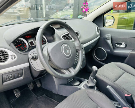 Рено Клио, объемом двигателя 1.2 л и пробегом 188 тыс. км за 5550 $, фото 16 на Automoto.ua