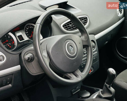 Рено Клио, объемом двигателя 1.2 л и пробегом 188 тыс. км за 5550 $, фото 35 на Automoto.ua