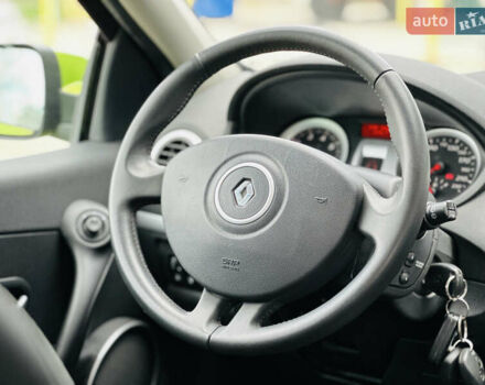 Рено Клио, объемом двигателя 1.2 л и пробегом 188 тыс. км за 5550 $, фото 24 на Automoto.ua