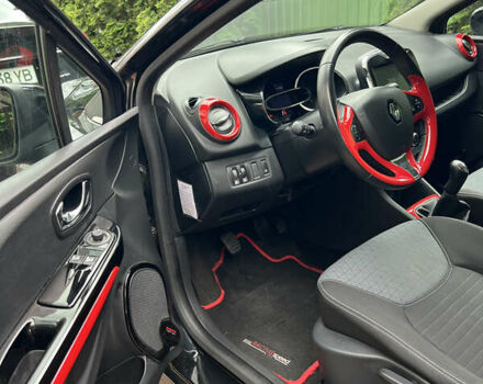 Рено Клио, объемом двигателя 0.9 л и пробегом 139 тыс. км за 8550 $, фото 4 на Automoto.ua