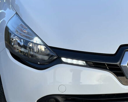 Рено Клио, объемом двигателя 1.5 л и пробегом 260 тыс. км за 7300 $, фото 20 на Automoto.ua