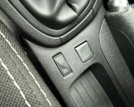 Рено Клио, объемом двигателя 1.5 л и пробегом 142 тыс. км за 9500 $, фото 26 на Automoto.ua